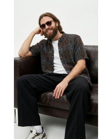 Wollhemd mit Druckknöpfen